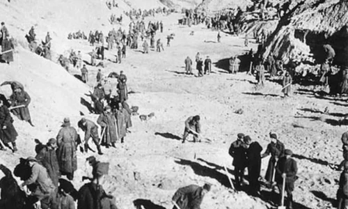 29 septembrie: Începutul masacrului de la Babi Yar, Ucraina, în care au fost uciși 33 371 de evrei jpeg