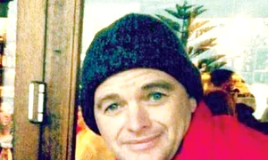 Adrian  Steven  Barrett  (56 de ani) jpeg