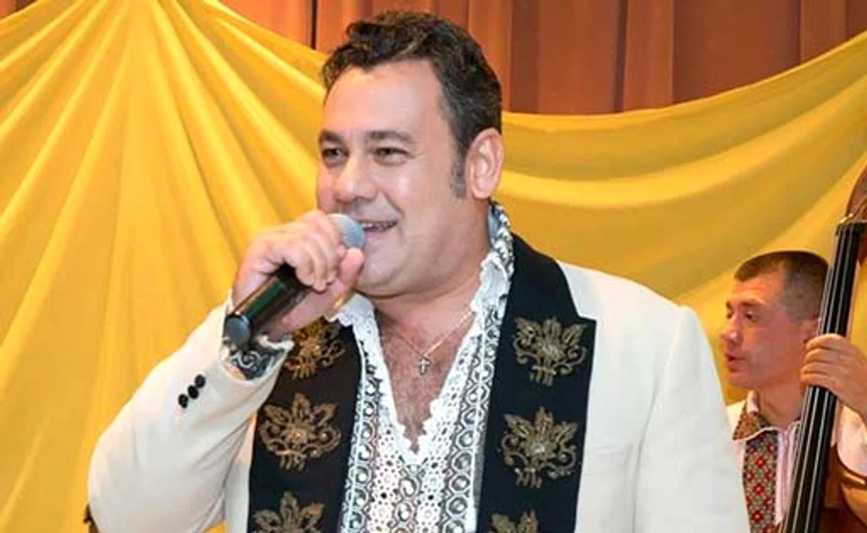 
    Cântăreţul  se pregătește  de concertele  din România  
