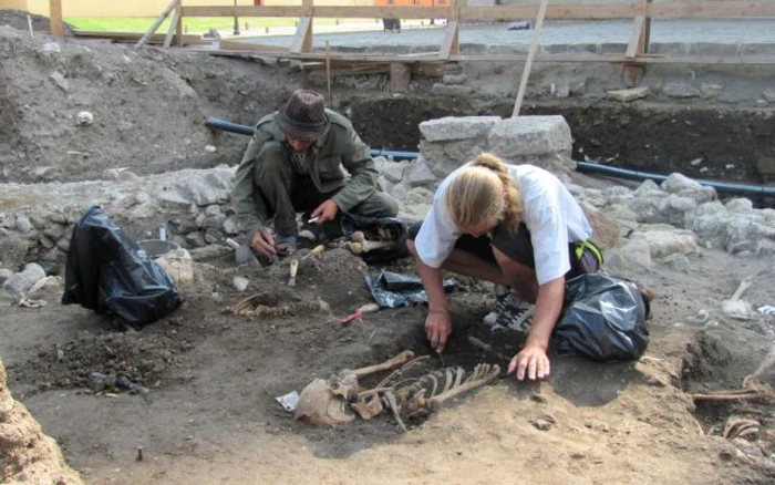 sapaturi arheologice foto