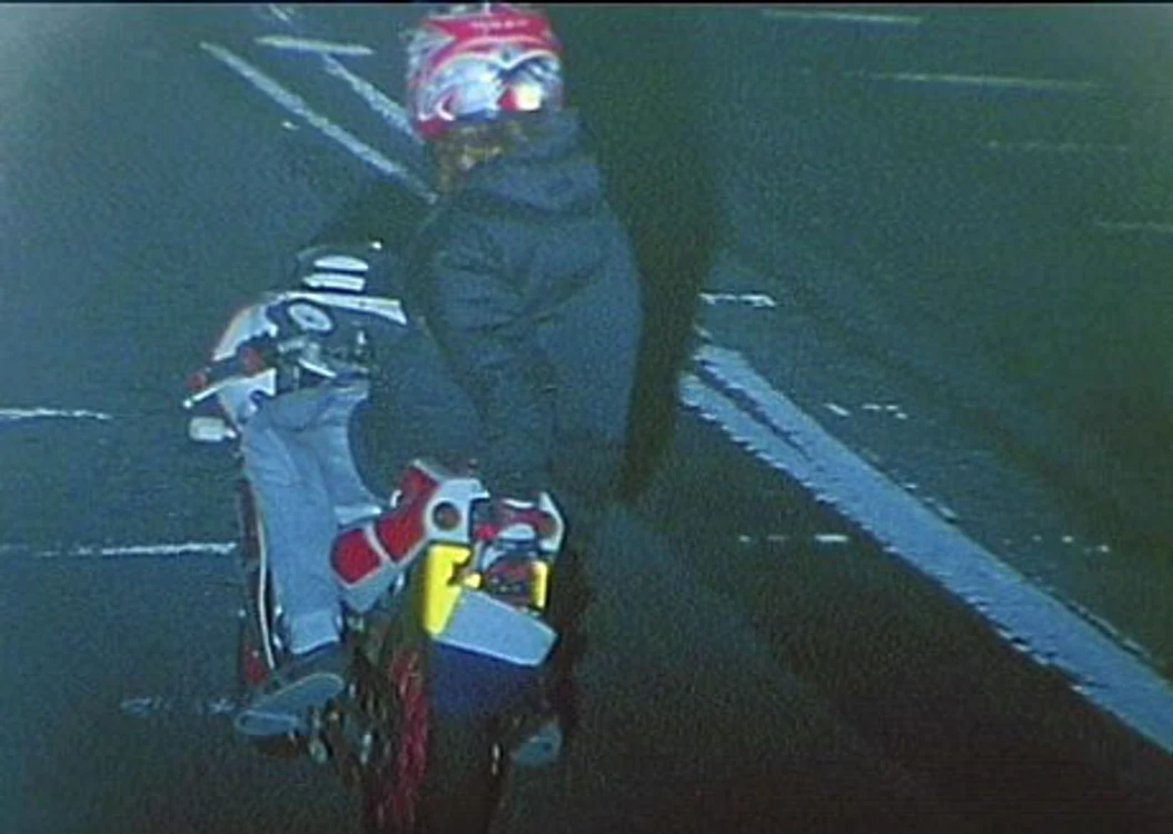 
    Iată una dintre cele mai ciudate moduri de a evita să iei o amendă de circulaţie  