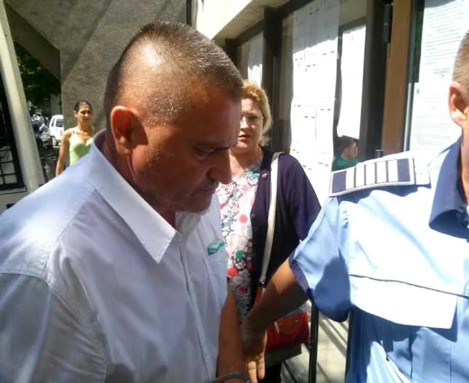 Vasile Şelaru prezentat în faţa instanţei pentru arestare preventivă