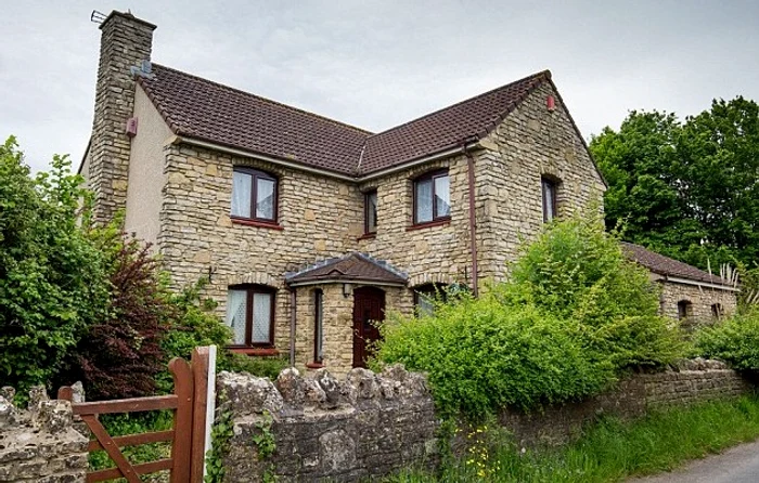 
    Zekri, bărbatul care a sechestrat-o pe servitoare Foto Facebook  