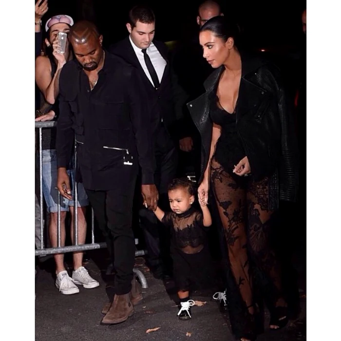 Kim Kardashian a angajat doi antrenori specializaţi în fesieriFoto Splash