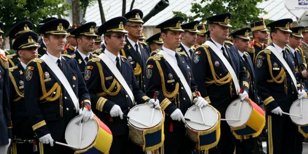 Regimentul 30 Gardă „Mihai Viteazul” FOTO MAPN/Valentin Ciobîrcă