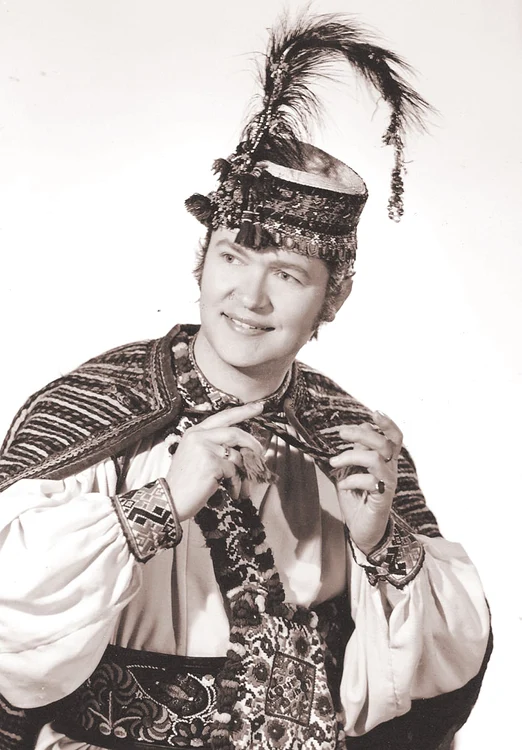 1985: În tinereţe, solistul era idolul femeilor