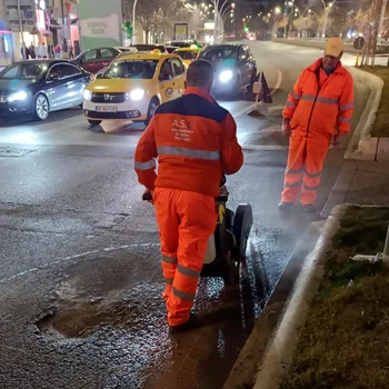ASB a început deja intervențiile. FOTO: Facebook / Nicușor Dan