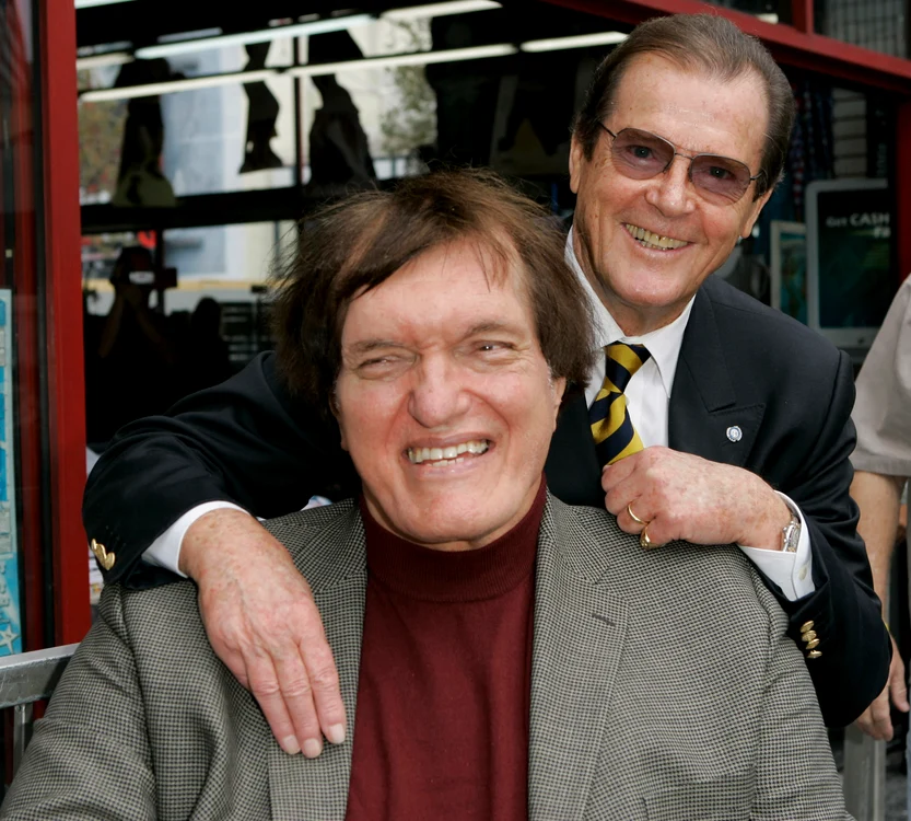 Richard Kiel alături de Roger MooreFoto: AP