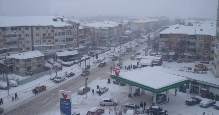 Zăpada a acoperit oraşul Foto: Ştefan Borcea
