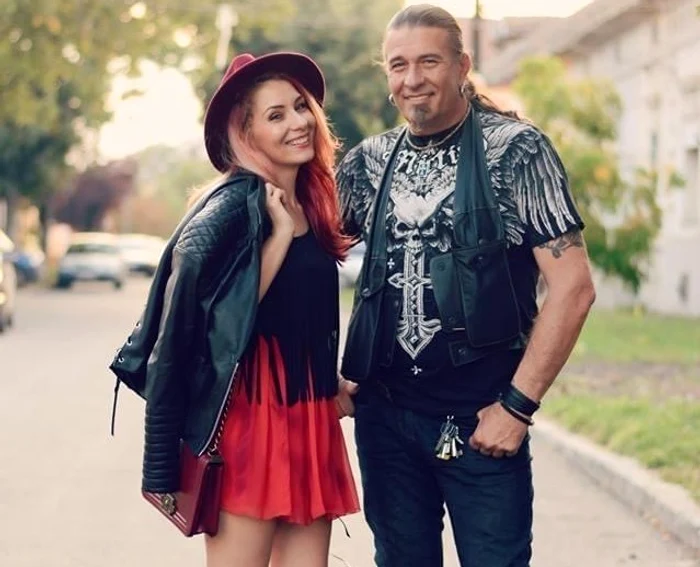 
    Adi Bărar, alături de fiica sa, Delia Adriana Bărarfoto: Facebook  