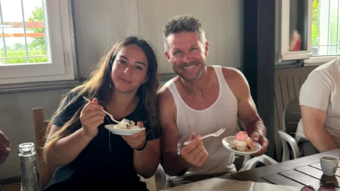 Felix Baumgartner, alături de Sahora, cu 4 zile înainte de accident. Foto Bild