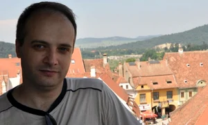 medicul catalin denciu png