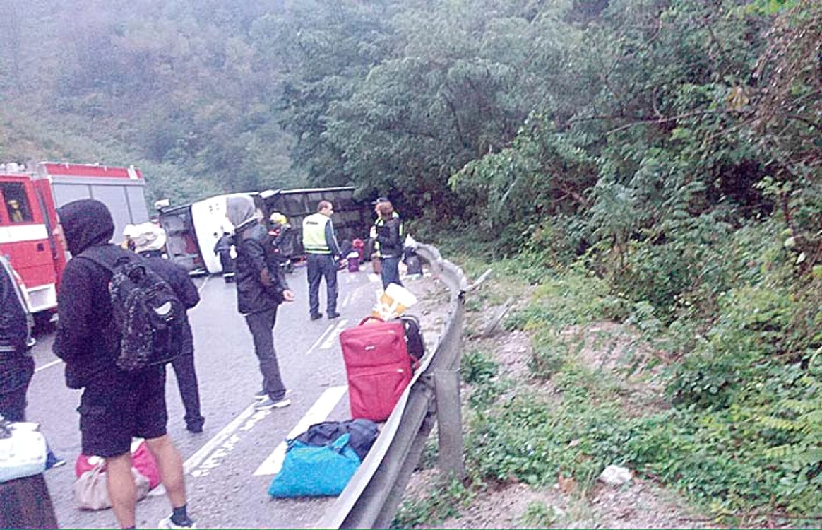 Accidentul s-a produs între Gurkovo şi Veliko Tîrnovo, la 200 km de graniţa cu România