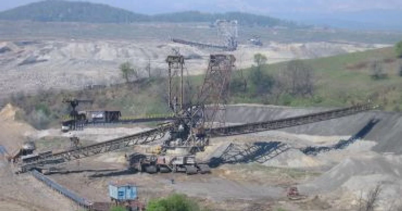 Cariera Pinoasa a căzut pradă hoţilor