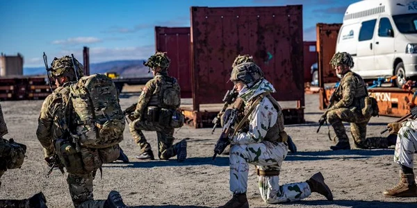 exercitii militare nato in groenlanda jpg
