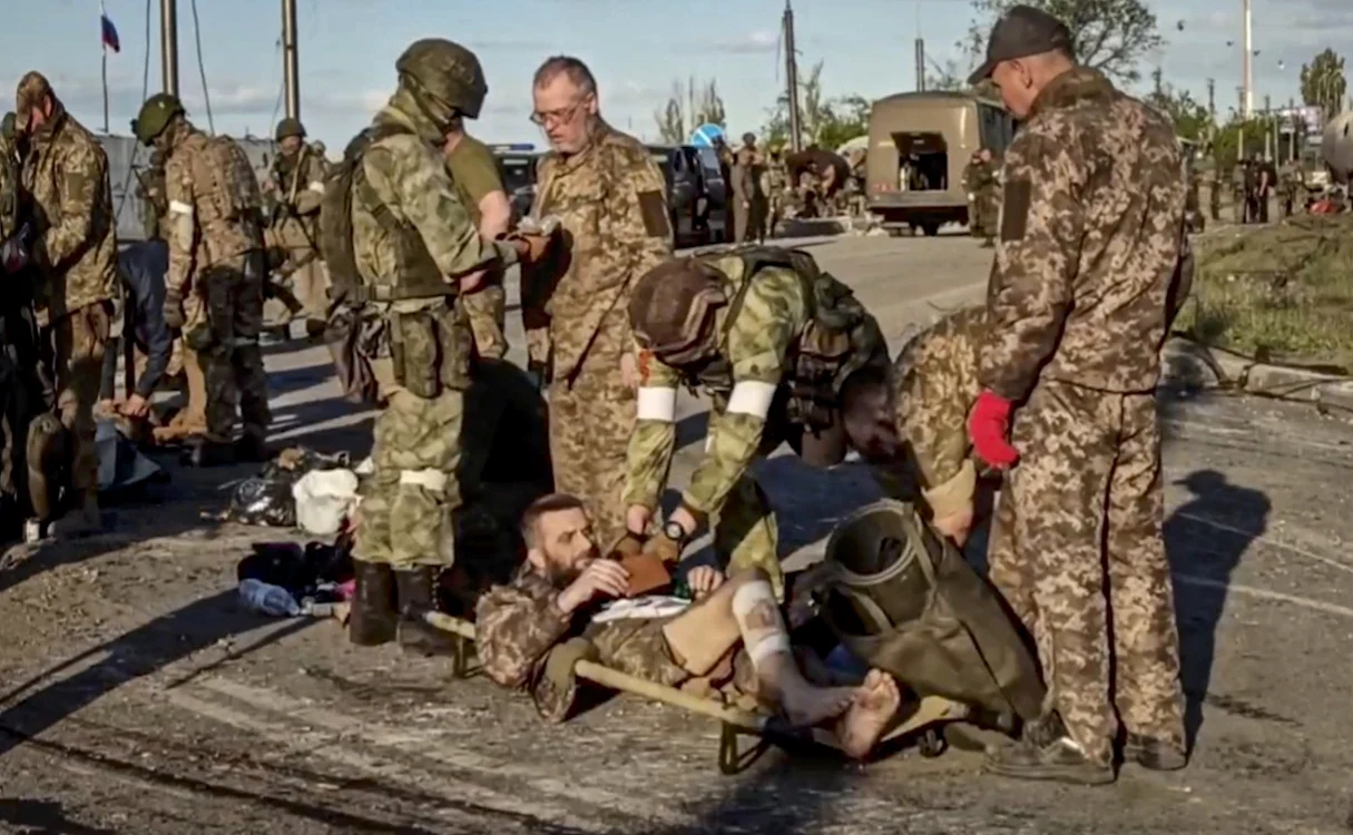 După doi ani de război, armata ucraineană se confruntă cu lipsă de trupe