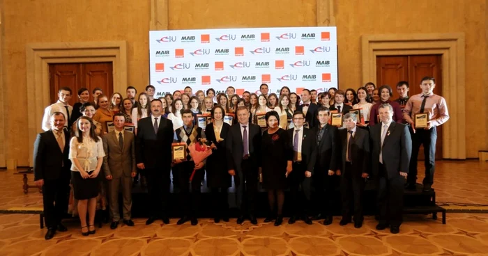 Câştigătorii Burselor de Merit 2014