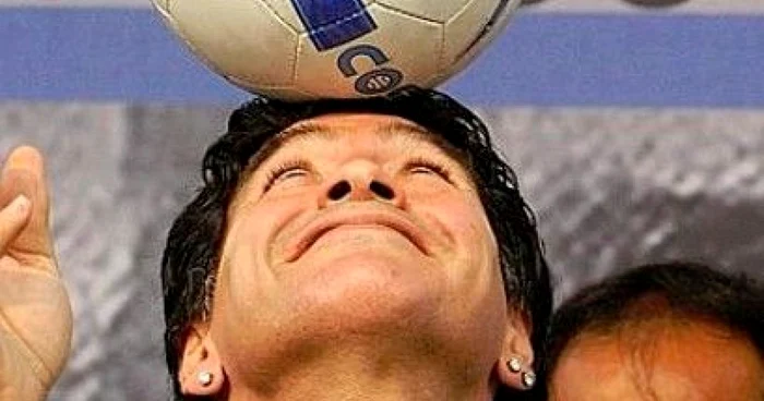 Garda Financiară din Italia i-a confiscat cerceii lui Maradona