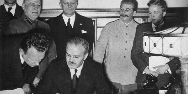 MolotovRibbentropStalin jpg