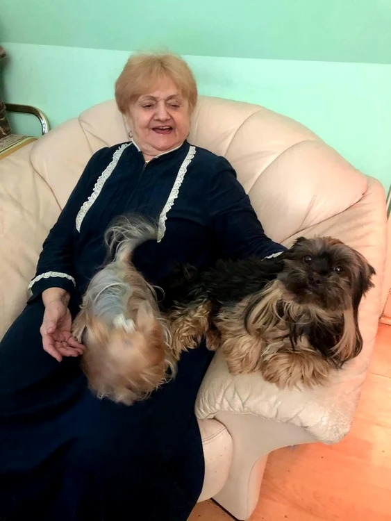 
    Mama lui Mihai Mitoșeru a suferit o operație complicatăfoto: arhivă personală  