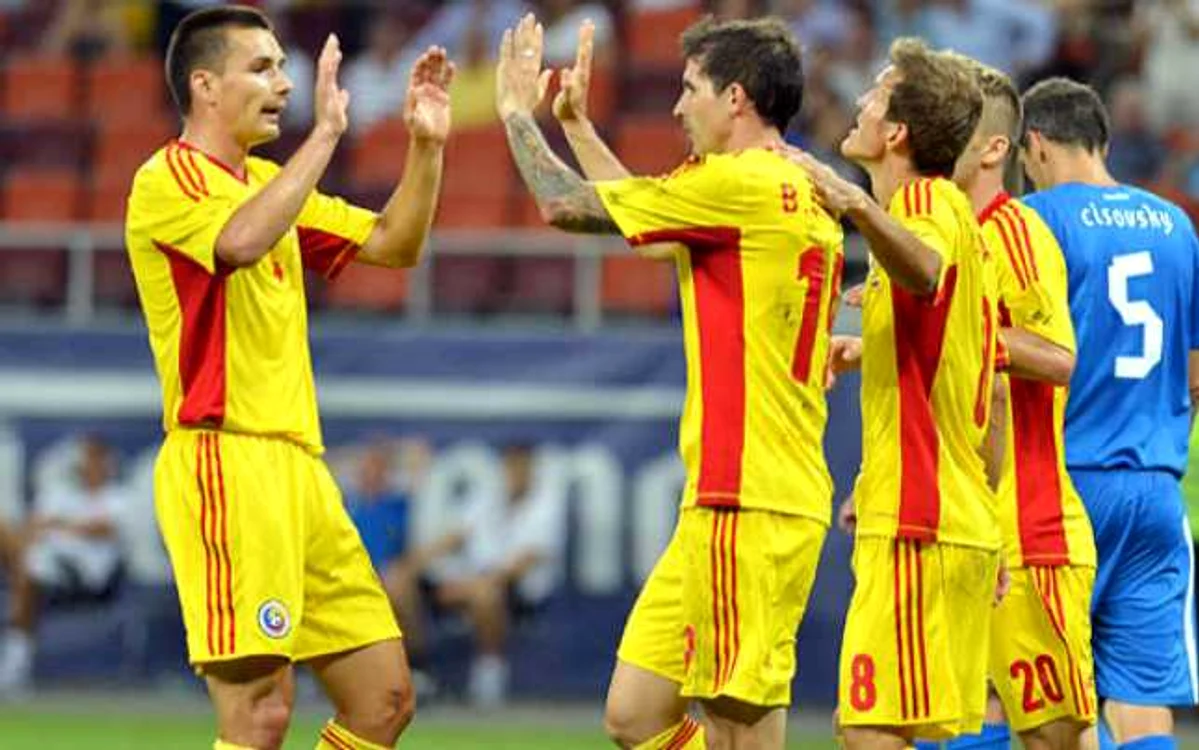 Hoban 8stânga) va juca tot la Petrolul