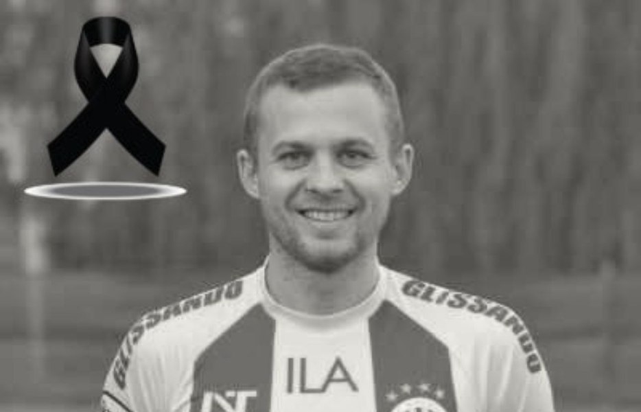 Fotbalist decedat fulgerător, în plină stradă, la 36 de ani. S-a prăbușit după ce a suferit un infarct