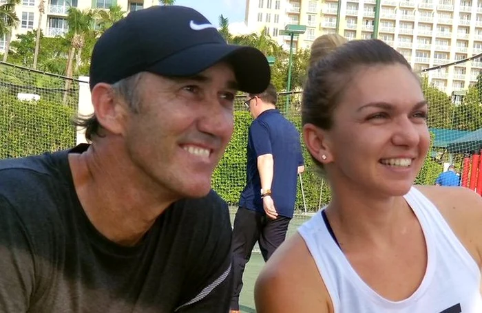 
    Darren Cahill va fi din nou alături de Simona Halep în RomâniaFoto: Facebook  