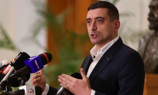 Președintele AUR, George Simion, face declarații de presă după depunerea  moțiunii de cenzură alături de PSD împotriva guvernuluii. FOTO Inquam Photos / Octav Ganea