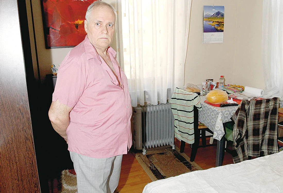 Eugen Prisăcaru abia şi-a  renovat apartamentul şi nu  vrea să se mute în altă parte