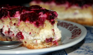 prajitura cu mousse de mascarpone jpeg