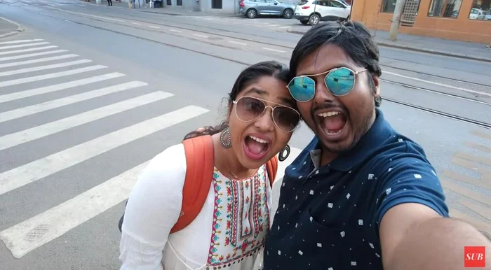 Shalini și Subham au fost foarte încântați de București FOTO YouTube