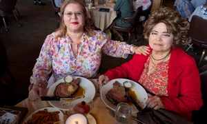 Saveta Bogdan își iubește foarte tare fiica stabilită de ani de zile în America