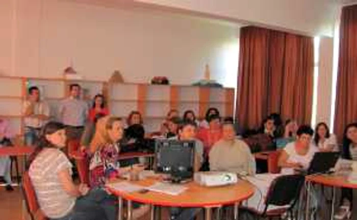 Pe 3 septembrie începe cea de-a doua etpă de repartizare la liceu FOTO Adevărul