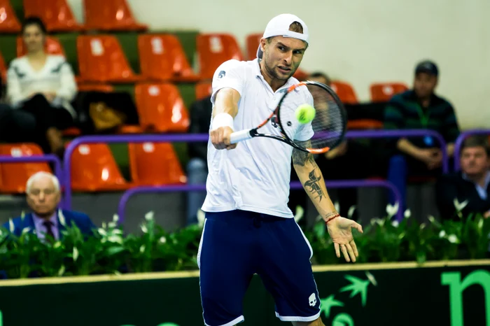 
    Elevul lui Andrei Pavel a întâmpinat ceva rezistenţă doar în primul set, următoarele două fiind la discreţia saFoto: Mediafax  