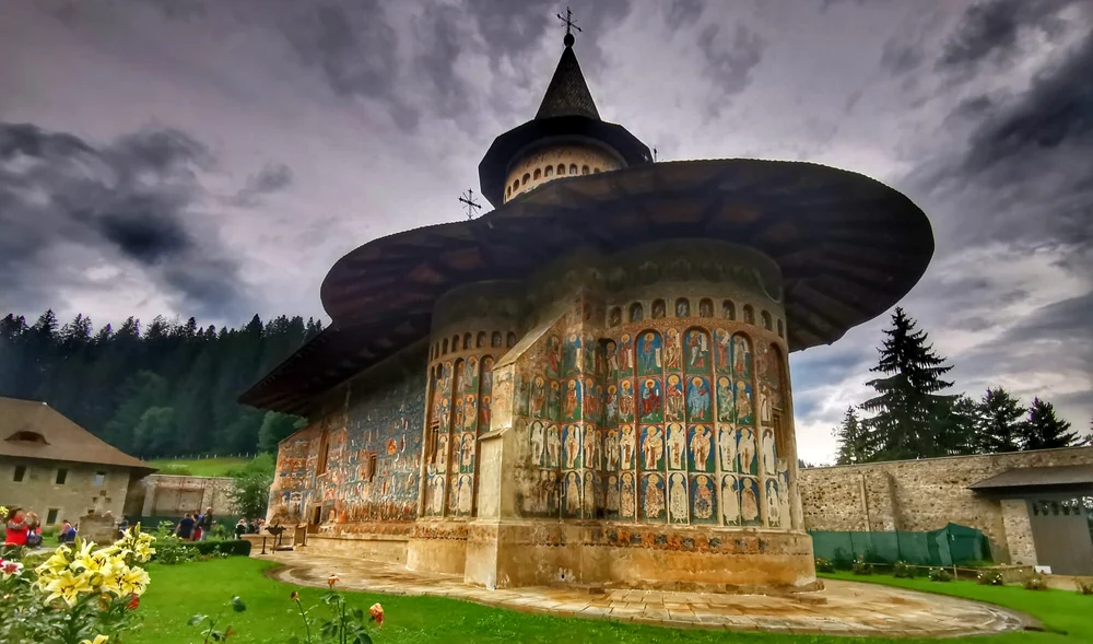 Mănăstirea Voroneț, supranumită „Capela Sixtină a Estului” / foto: arhiva Click!