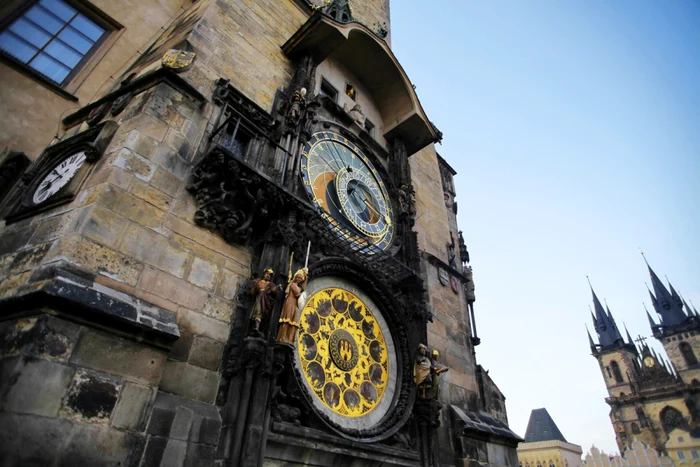 Ceasul astronomic este una dintre principalele atracţii din Praga. FOTOGRAFII Shutterstock