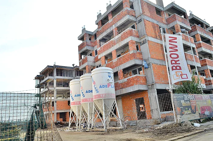 Blocul construit de vedetă și asociata lui e în sectorul 4