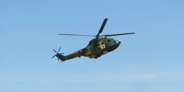 Escadrila de Elicoptere Timişoara a făcut spectacol de Ziua Forţelor Aeriene
