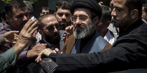 Mojtaba Khamenei la o paradă la Teheran în 2019 FOTO PROFIMEDIA
