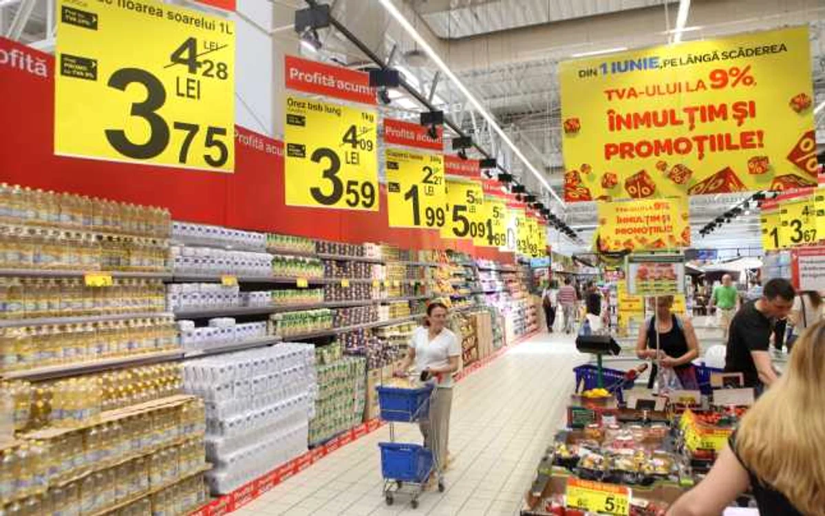 TVA 9%. Românii nu s-au înghesuit în magazine să cumpere mâncare mai ieftină în urma reducerii TVA la alimente FOTO Sever Gheorghe