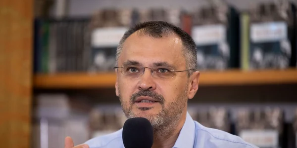 Cristian Ghinea  FB jpg