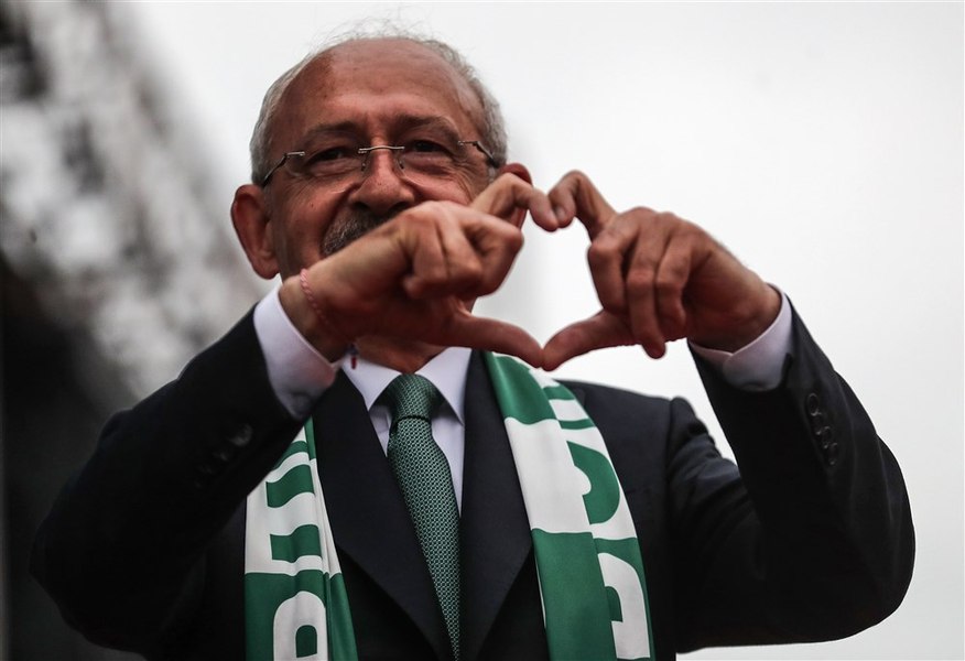 Kılıçdaroğlu a acuzat conducerea turcă că i-a blocat accesul la distribuția de SMS-uri