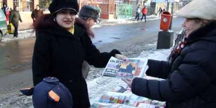 Buzoienii au luat cu asalt chioşcurile de ziare