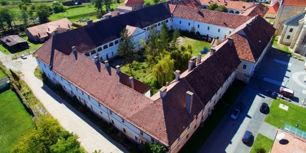 palat principi alba iulia