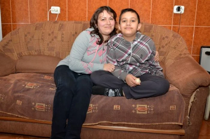 Vlad a fost diagnosticat cu narcolepsie, o bolaă rară care provocaă somnolenţă
