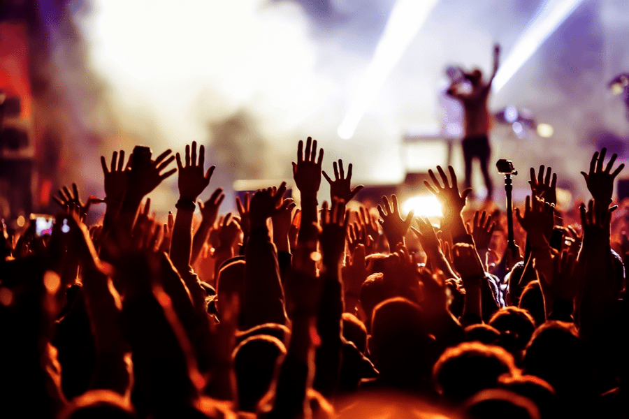 Vâlcea: East 17 şi Mr.President, primii artişti anunţaţi la festivalul We Love Music
