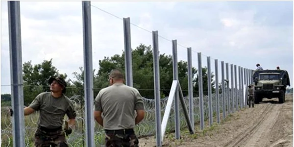 Ungaria începe construcţia celui de-al doilea zid de apărare la frontiera cu Serbia