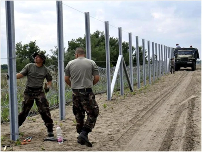 Ungaria începe construcţia celui de-al doilea zid de apărare la frontiera cu Serbia