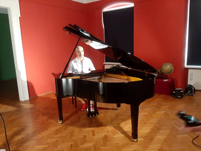 Aurelian Temişan filmează un videoclip la Braşov FOTO Ioan Buciumar