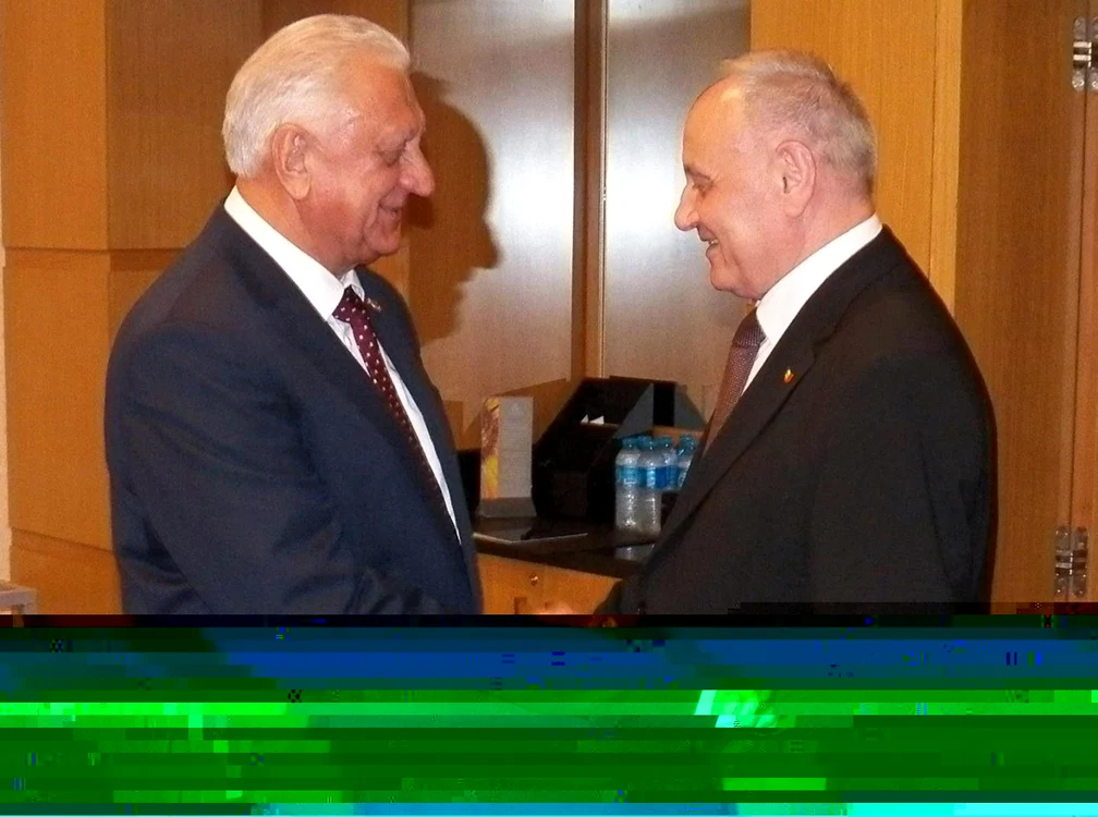 Mihail Miasnikovici şi Nicolae Timofti s-au întânit la Ankara FOTO: Preşedinţia Moldovei